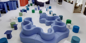 Visiona Stool  - system siedzisk modułowych - meble do stref wypoczynkowych w biurach Kraków